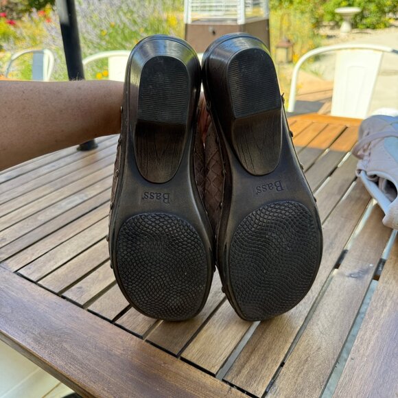 Brown Woven Leather Bass Clogs With Wooden Soles & Brass Studs Size 10 - Picture 8 of 8